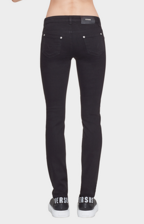 Jeans avec épingle
